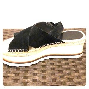 Marc Fisher LTD Glenna Platform Sandals